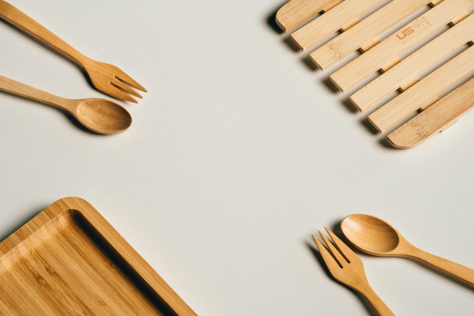 Compostable vs Biodegradable Plates: ASTM D6400 and Cost